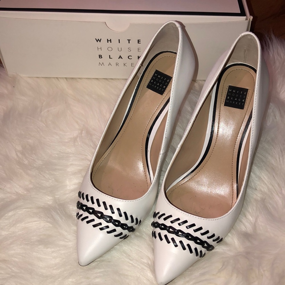 White House Black Market Olivia Ecru Black Heels